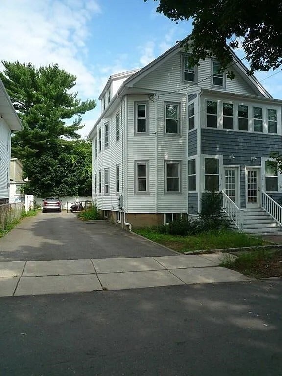 Building Photo - 34 Oxford Ave Unit 34