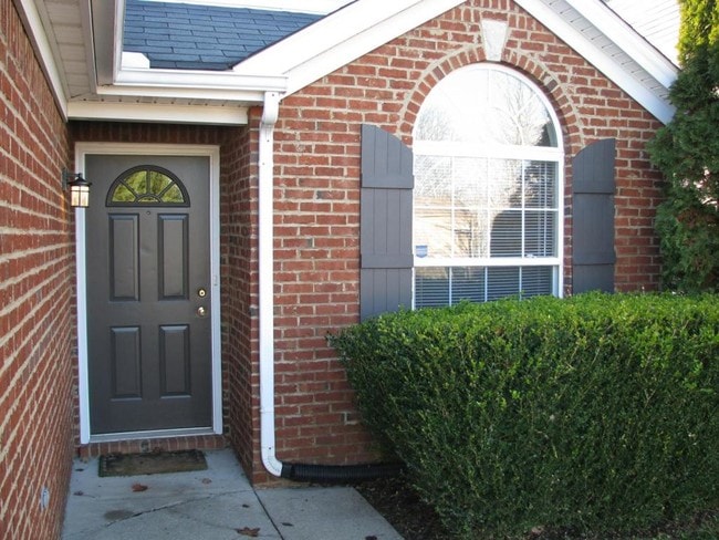 Photo - 3285 Royal Troon Rd