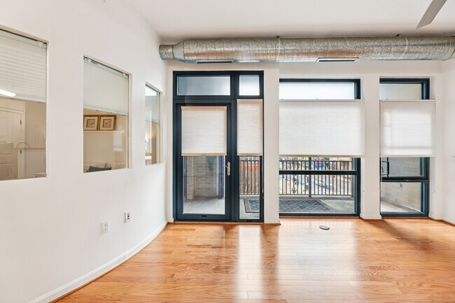 Photo - 1390 Kenyon St NW Unit 416
