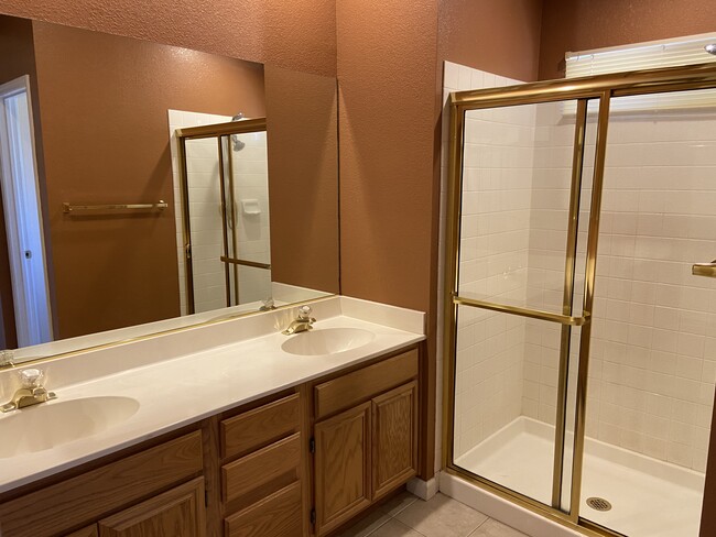 Photo - 3964 Glenview Terrace