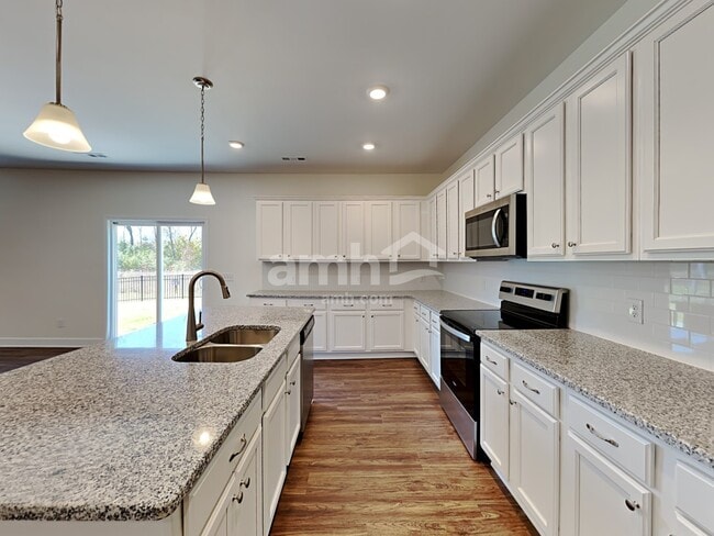 Photo - 3031 Esquire Dr