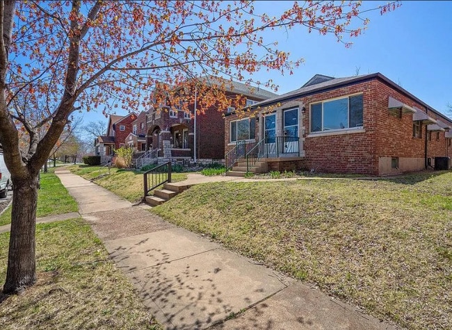 Photo - 4976 Oleatha Ave Unidad 4976