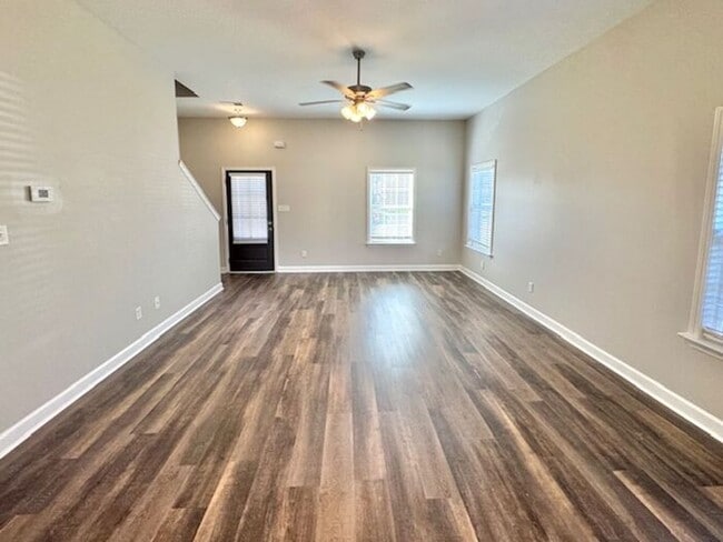 Photo - Now Lasing a 4 Bedroom 2.5 bath home in Ho...