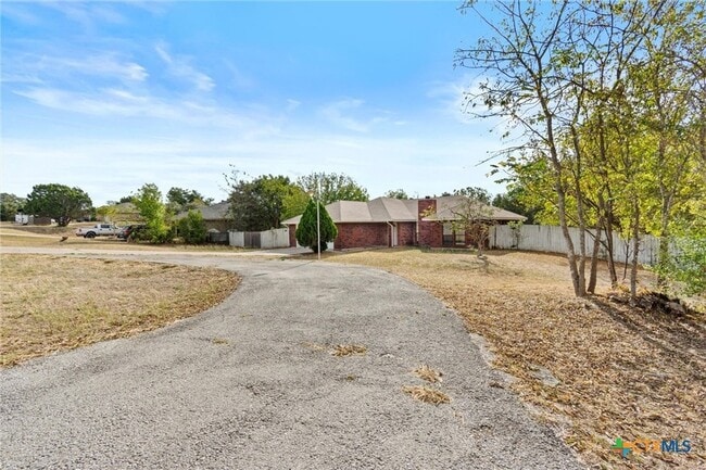 180 County Rd 4933