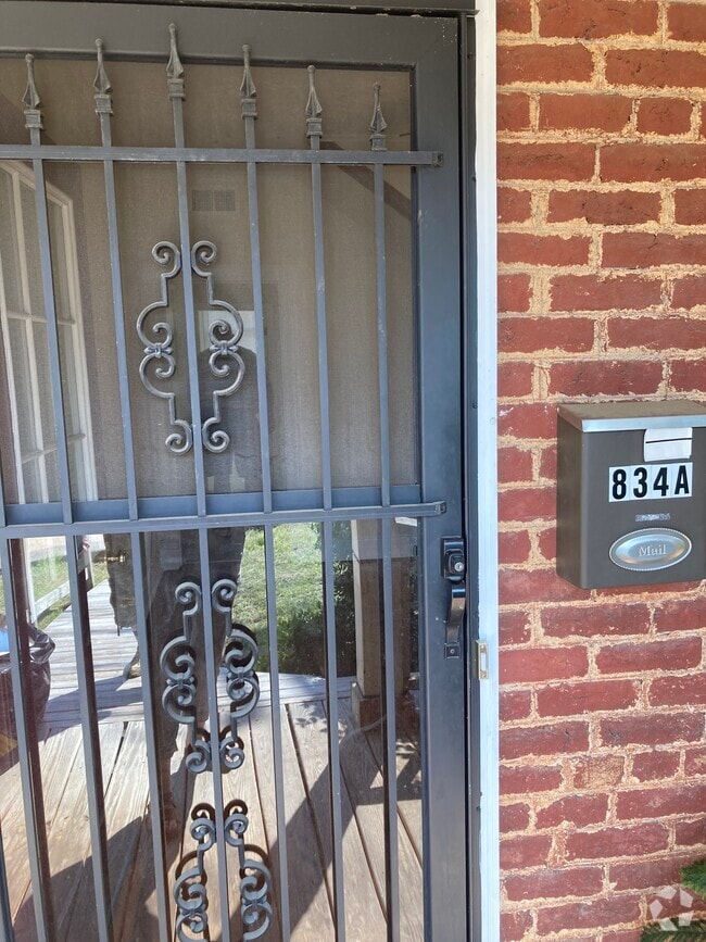 Building Photo - 834 N Augusta St Unit 834A Rental