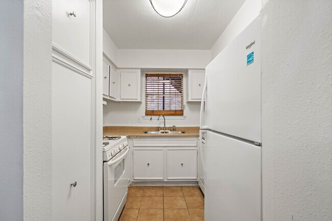 Photo - 711 Holiday Dr Unit 35