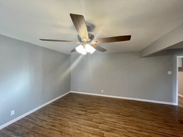 Photo - 913 Susan St