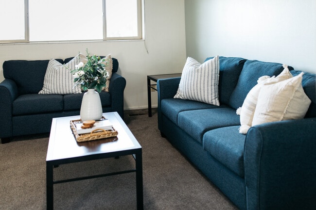 Alta Apartments