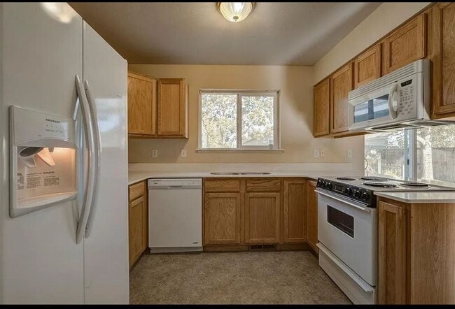 Photo - Fantastic well maintained home in River Rock