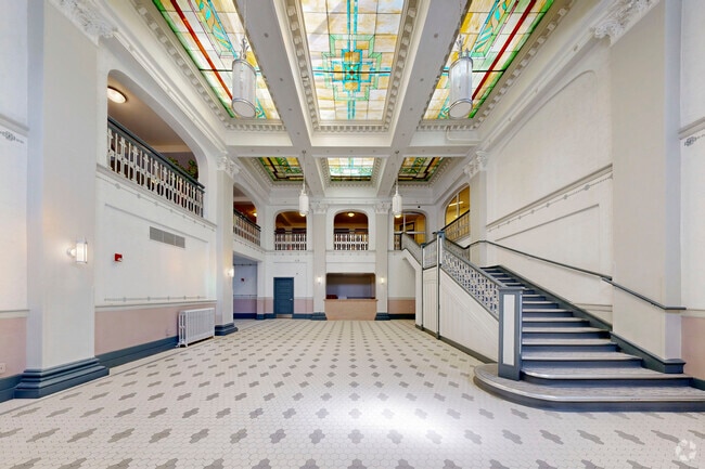 Historical Lobby - Northern Hotel Apartments