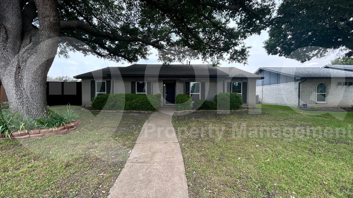 Photo - 6203 Rainier Road
