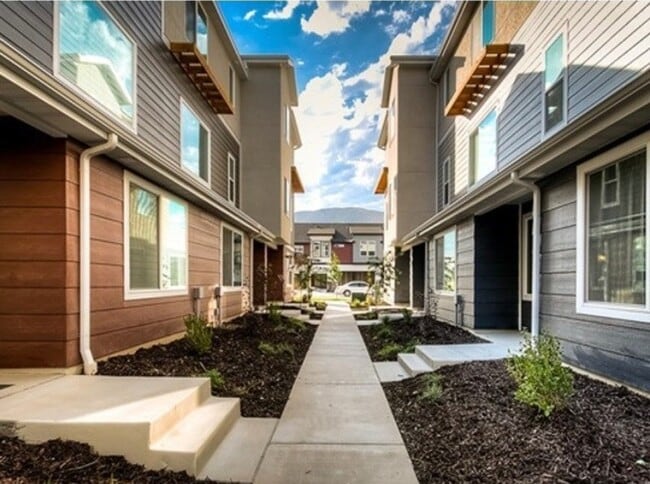 Building Photo - 14724 S Rising Star Ln