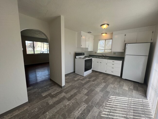 Photo - y111312 Apartment Unit B