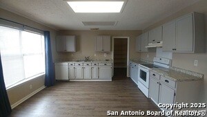 Photo - 719 Meadow Forge