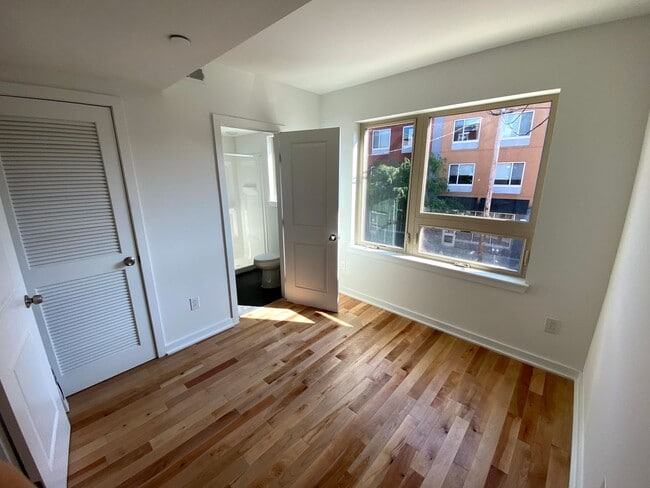 Photo - 1537 Cecil B. Moore Ave Unit 3