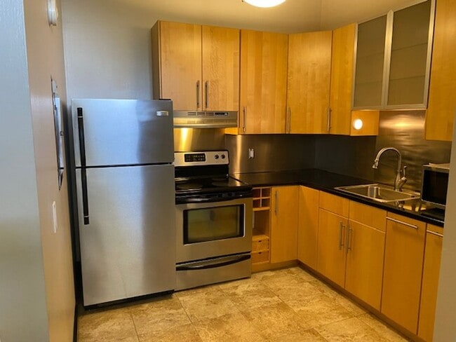 Building Photo - Walking distance to downtown Franklin and ... Rental