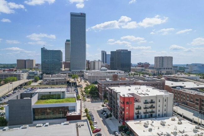 Elevate your lifestyle at Flats on Archer with stunning city views and modern amenities. Enjoy vibrant urban living close to dining, shopping, and entertainment. This is the perfect backdrop for your next chapter. Schedule your tour today! - Flats on Archer