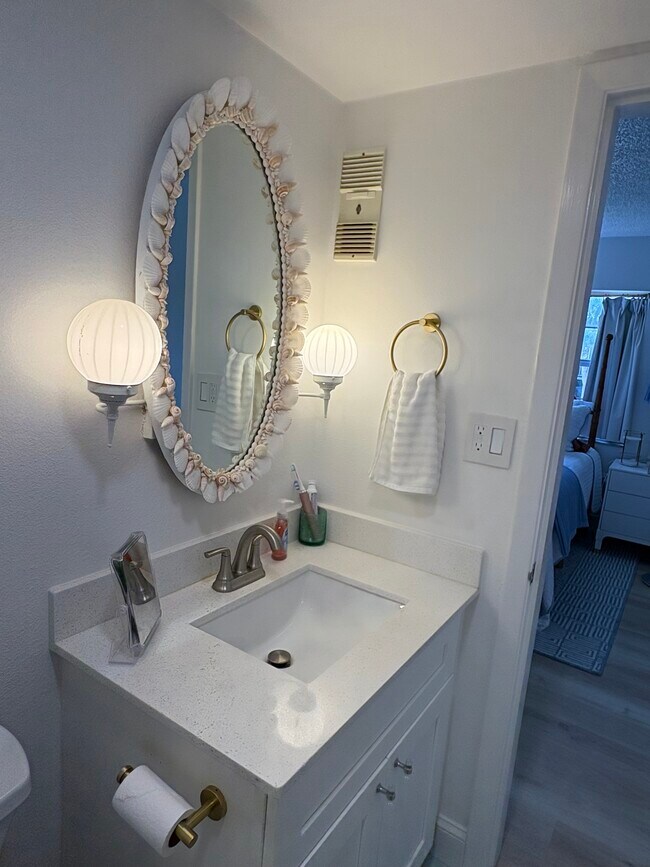 Photo - 325 N Causeway Unit B-207