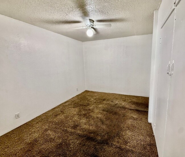 Photo - 1-Bedroom Apartment Move-in READY! Move In... Unidad APT 6