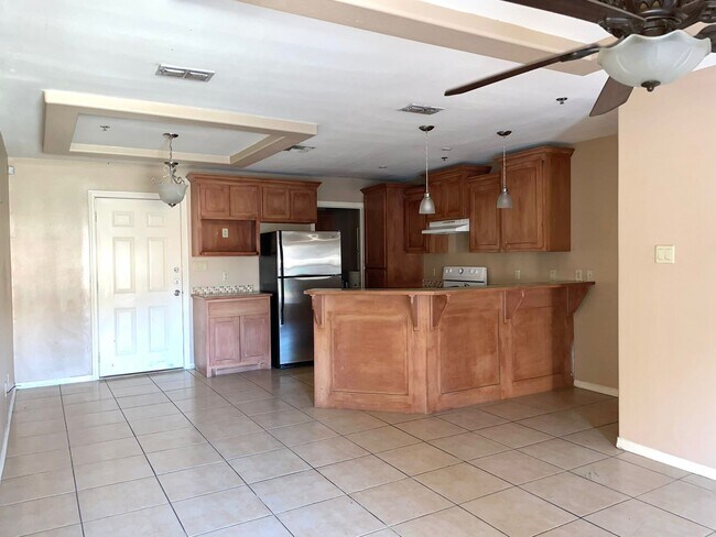 Photo - 1303 W Kiwi Ave Unit 4