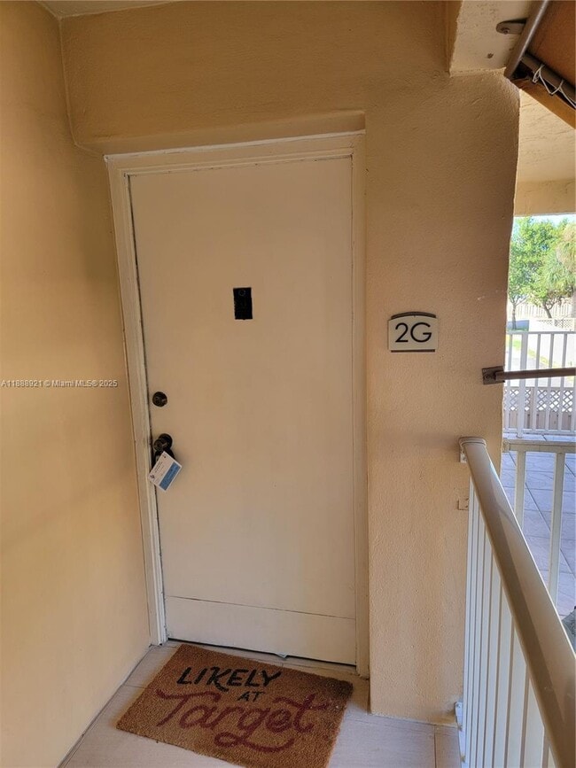 Building Photo - 4440 NW 79th Ave Unit 2G