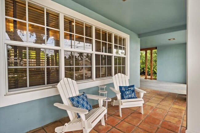 Photo - 2201 N Lakeside Dr