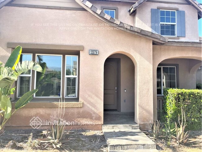Building Photo - 12579 Chimney Rock Dr Rental