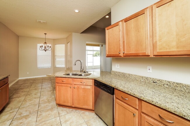 Photo - 30551 Annadale Dr Casa