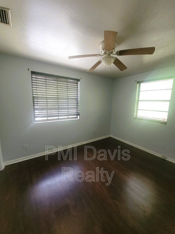 Photo - 2984 Myra St Unit 3