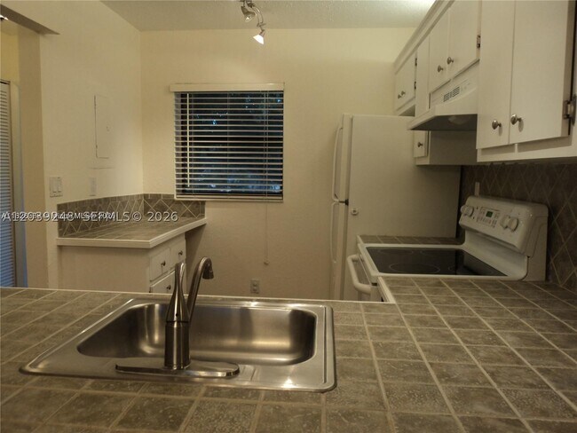 Photo - 10605 NW 11th St Unit 206