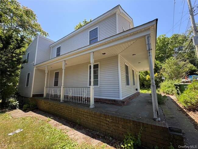 Photo - 307 W Broadway