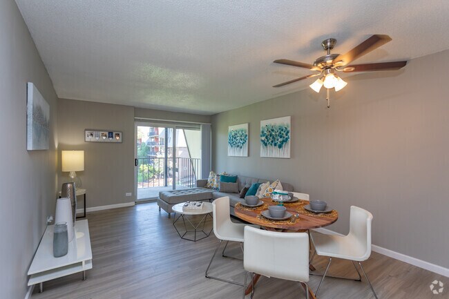 Cedar Run Apartments For Rent in Denver, CO