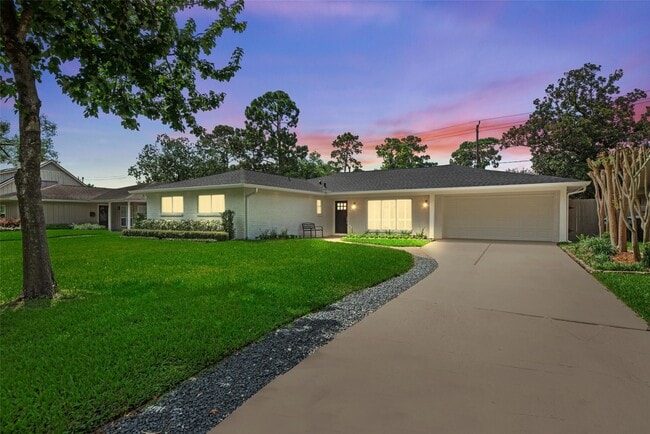 Building Photo - 7211 Alderney Dr