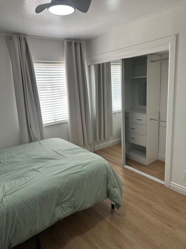Dormitorio principal - 43309 Echard Ave