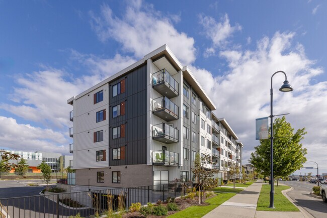 Photo - Monarch Apartments