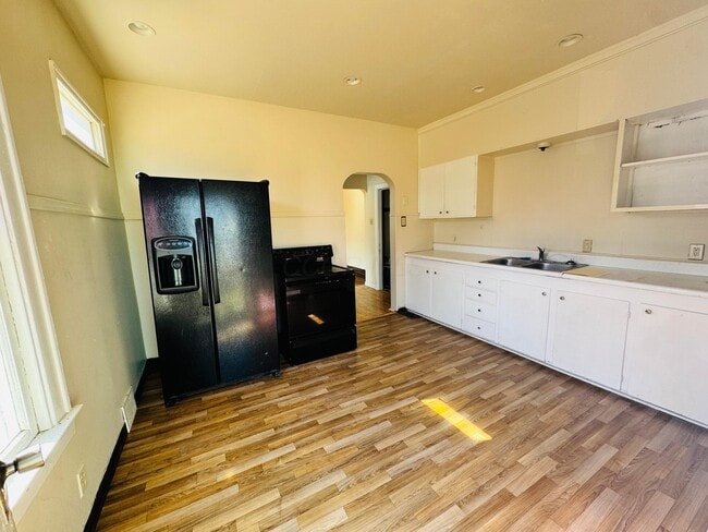 Photo - 2474 N 4th St