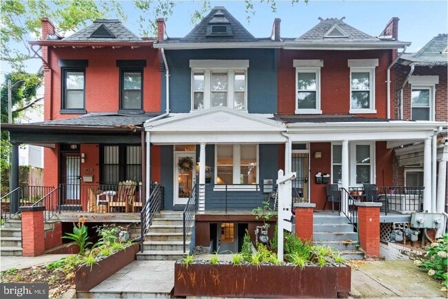 Building Photo - 1029 Euclid St NW Rental