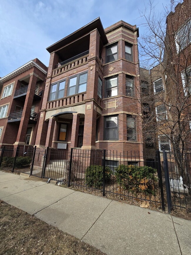 Photo - 1530 E 65th Pl Condo Unit G