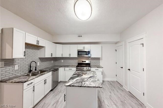Photo - 3402 Erin Ave