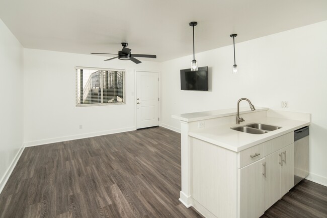 Photo - Madison Grove