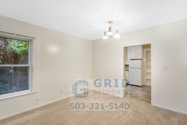 Photo - Spacious 4 Bedroom Single Family Home- Sou...