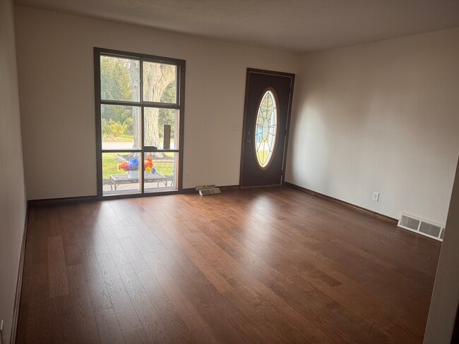 Photo - 319 Ironwood Rd