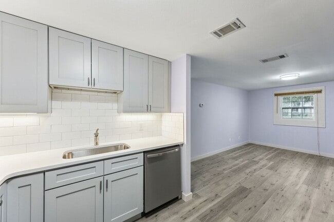 Photo - Adorable Newly Renovated 3/2 on Amelia Isl...