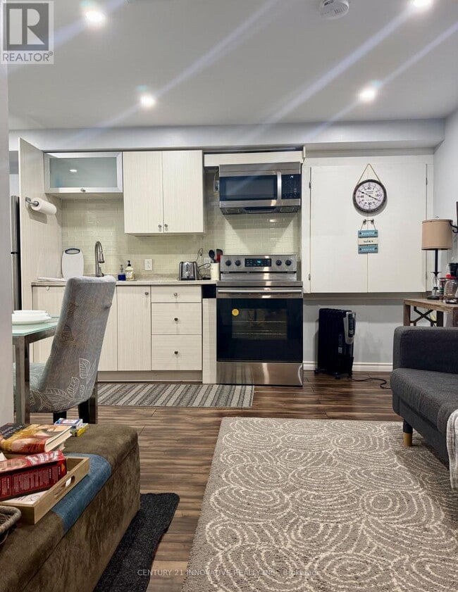 Photo - 53 Angier Crescent