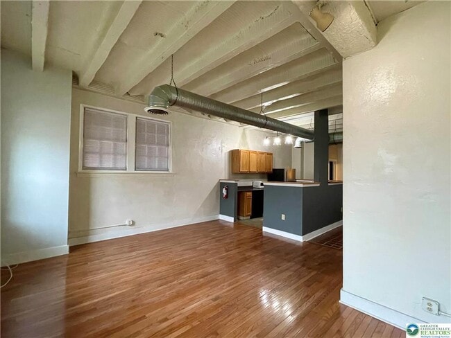 Photo - 147 S 4th St