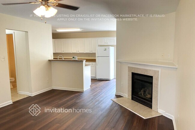 Photo - 310 Holton Dr