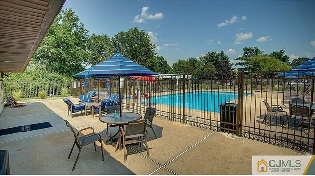 Photo - 3 Covington Ct