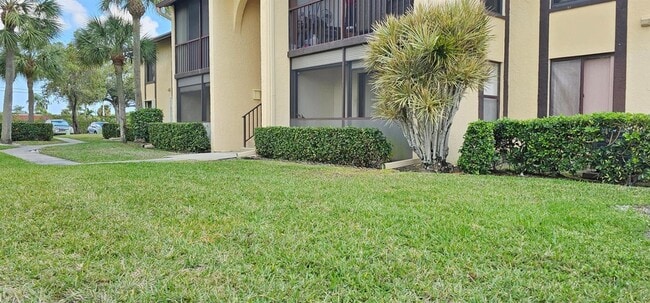 Photo - 825 Sky Pine Way Apartment
