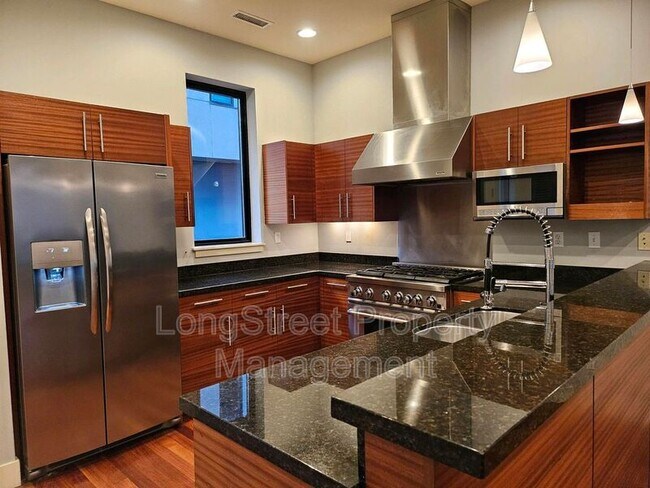 Photo - 2176 NW 16th Ave