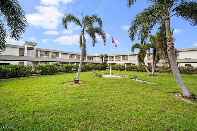 Building Photo - 6102 Augusta Dr Unit 302 Rental